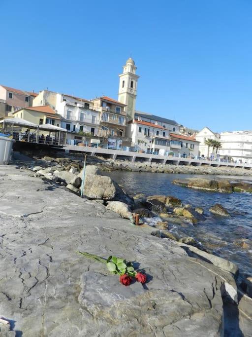 شقة Sea View, In The Old Town سانتو ستيفانو أل ماري المظهر الخارجي الصورة